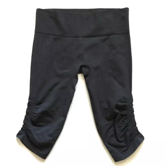 Lululemon - In The Flow Crop II - Picture 6 of 9